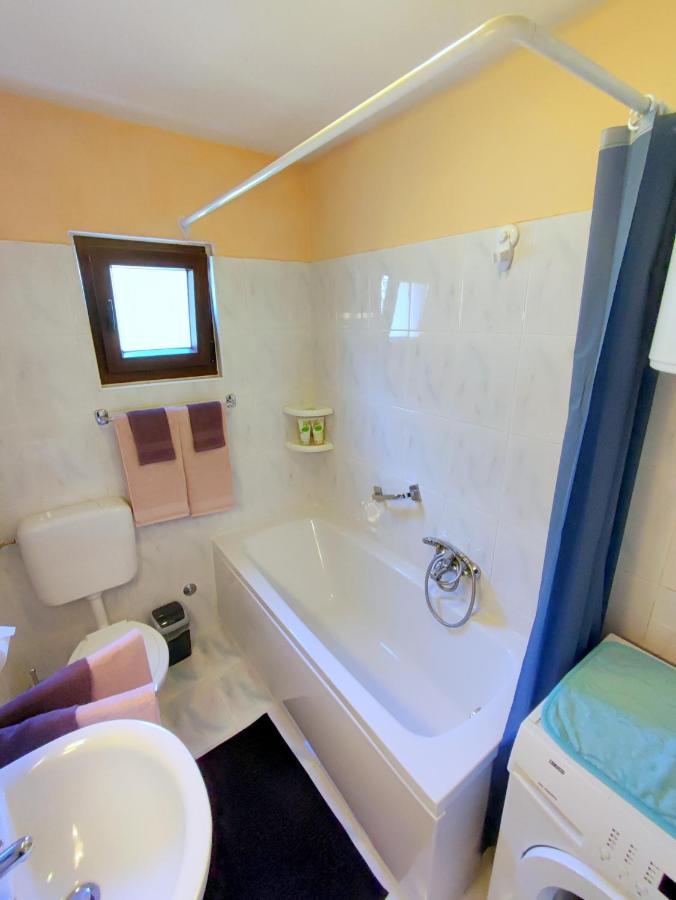 Apartment Pajtak Porec Bagian luar foto
