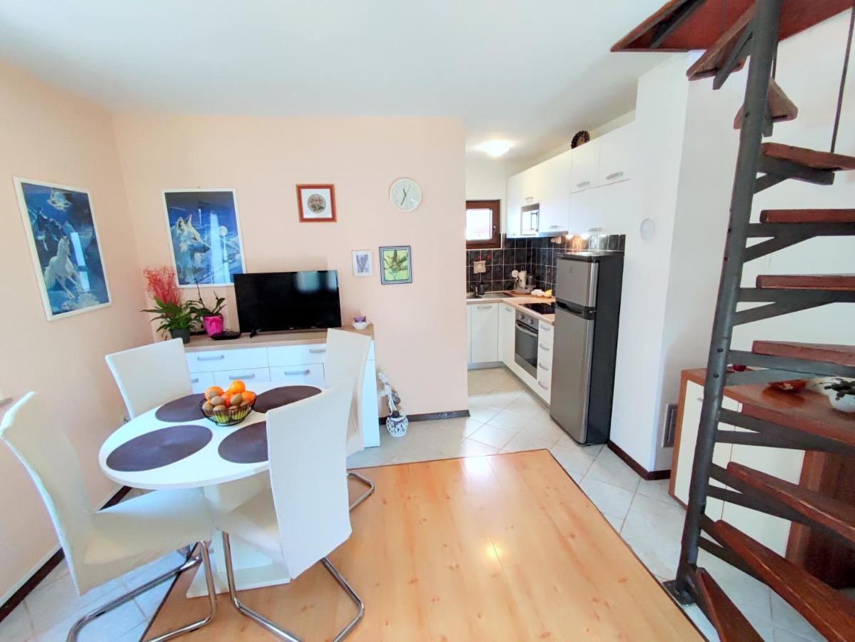 Apartment Pajtak Porec Bagian luar foto
